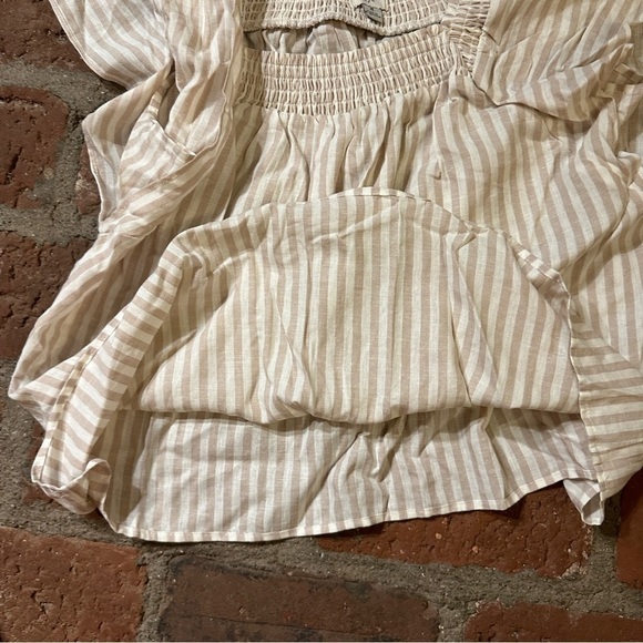 A New Day Medium cream & beige striped to with ruffle sleeves and square neck - Picture 5 of 9
